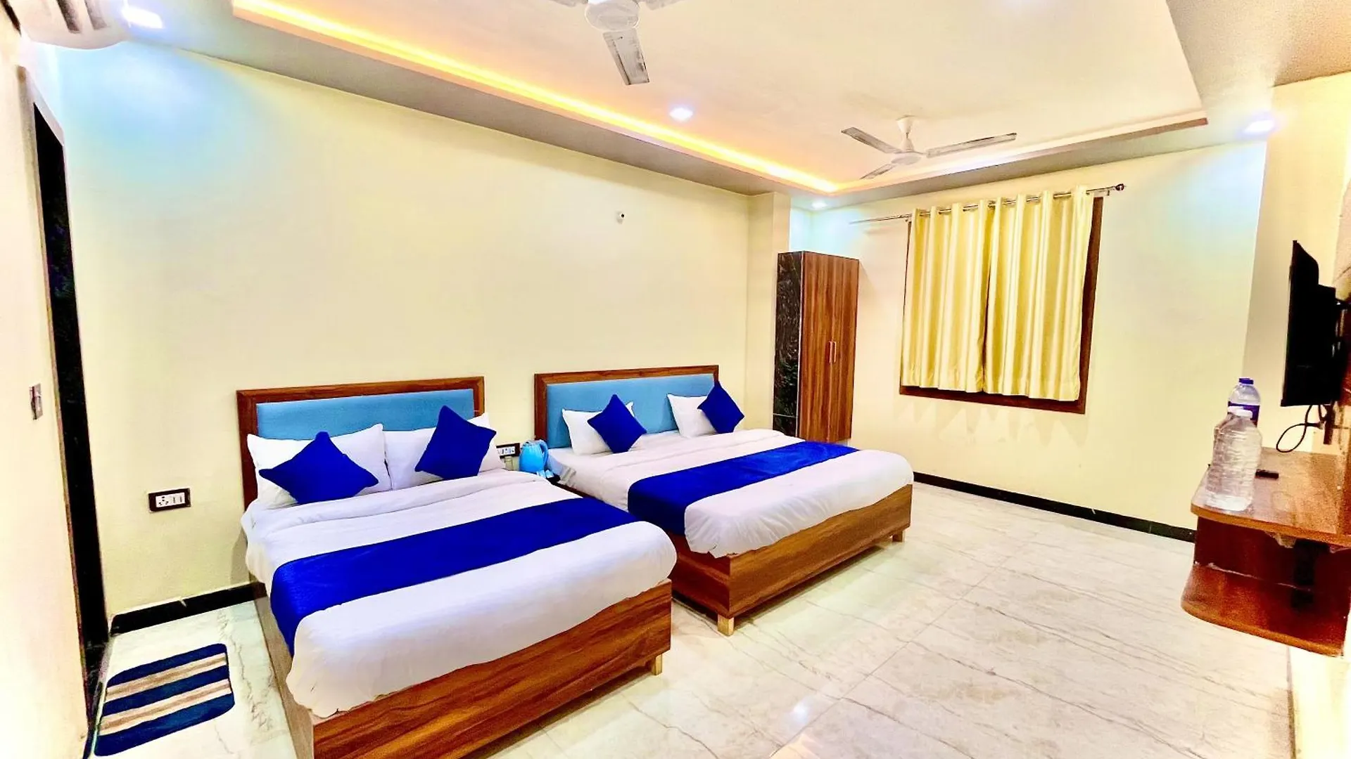 ****  Ys Taj Hotel - Agra India